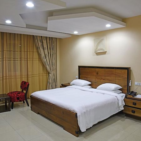Imperial Golf View Hotel Entebbe Extérieur photo