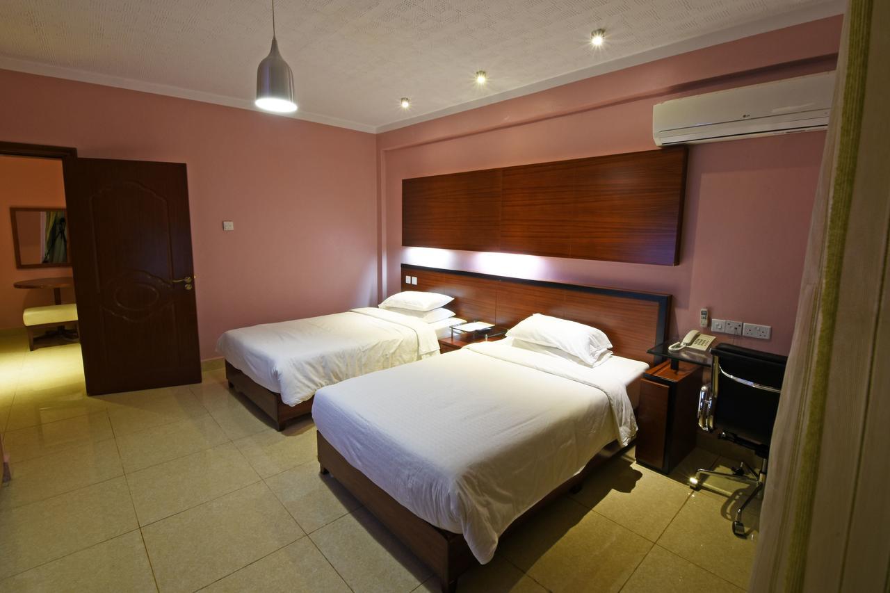 Imperial Golf View Hotel Entebbe Extérieur photo