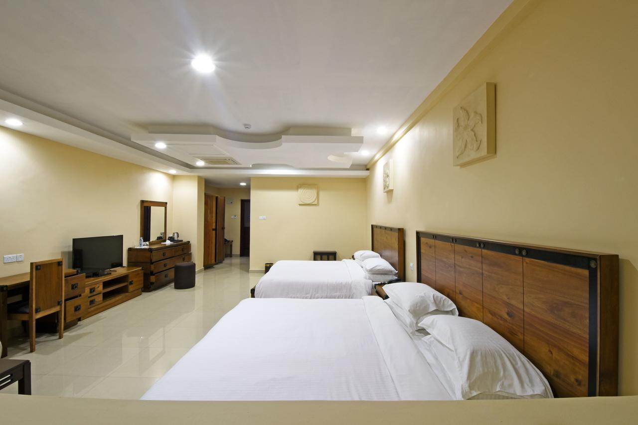 Imperial Golf View Hotel Entebbe Extérieur photo
