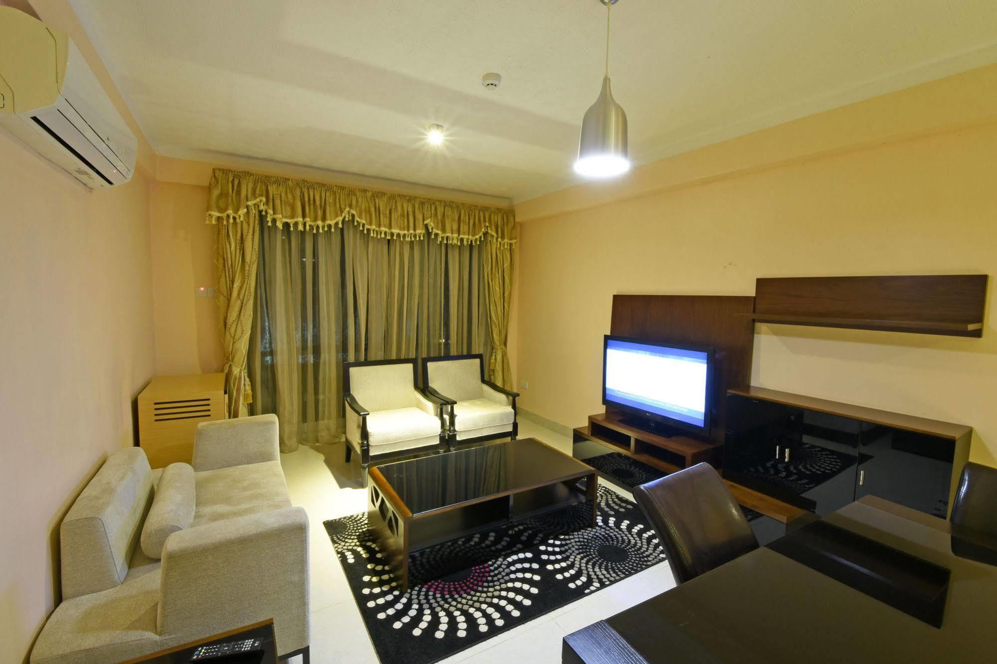Imperial Golf View Hotel Entebbe Extérieur photo