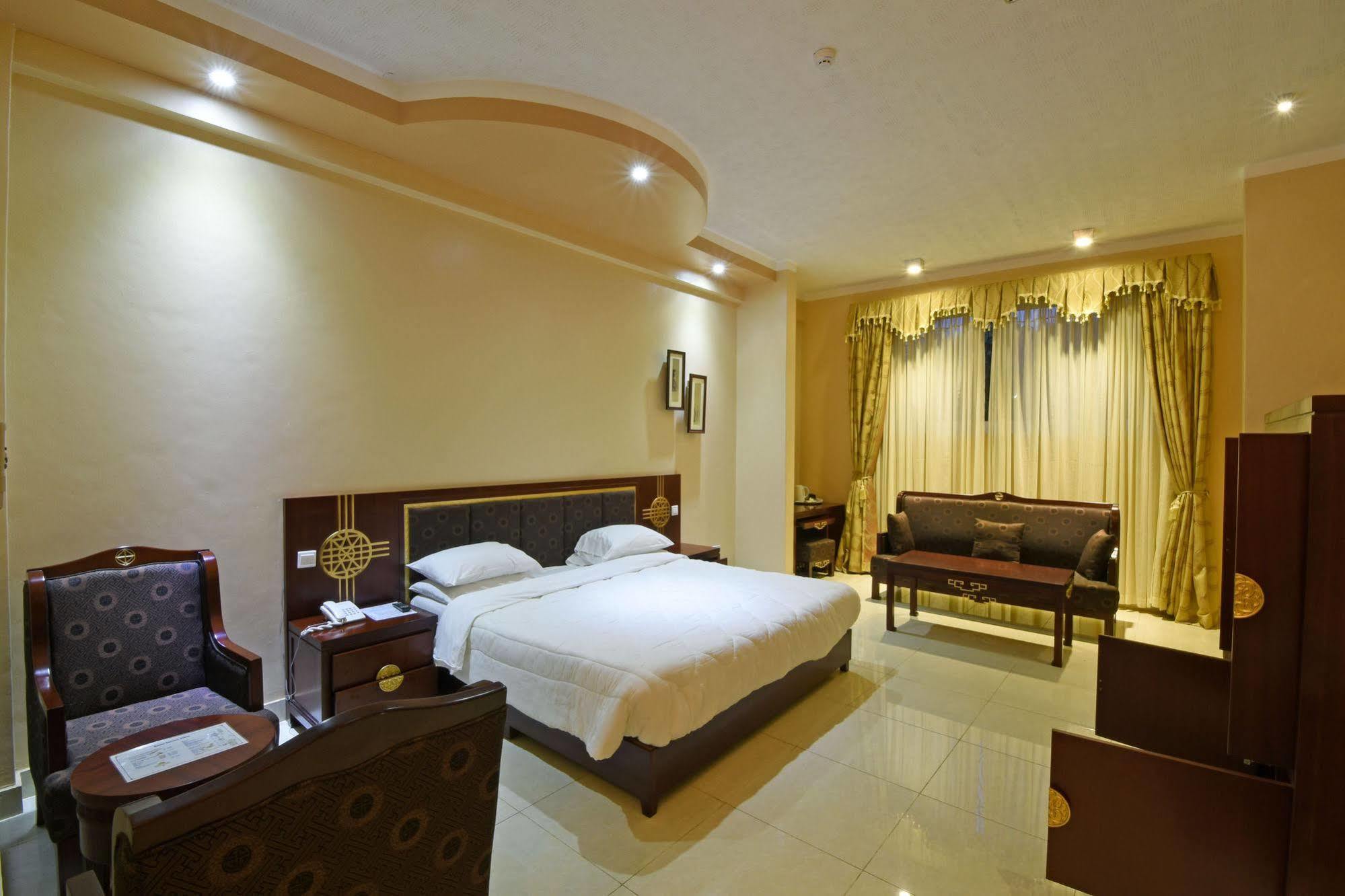 Imperial Golf View Hotel Entebbe Extérieur photo